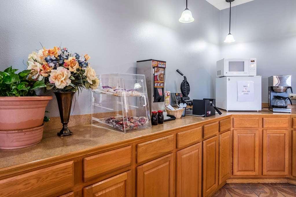 Rodeway Inn Broken Bow-Hochatown Restaurant foto