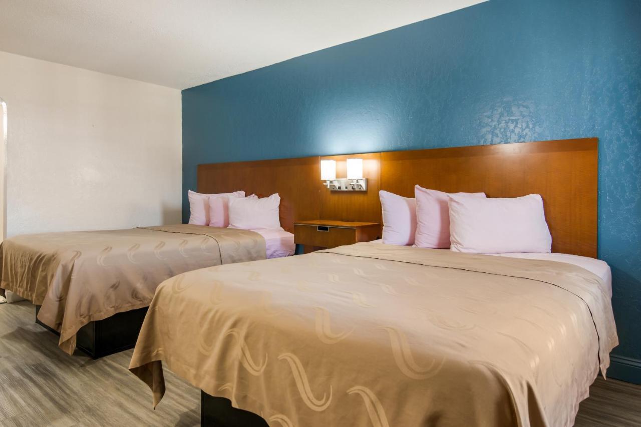 Rodeway Inn Broken Bow-Hochatown Buitenkant foto
